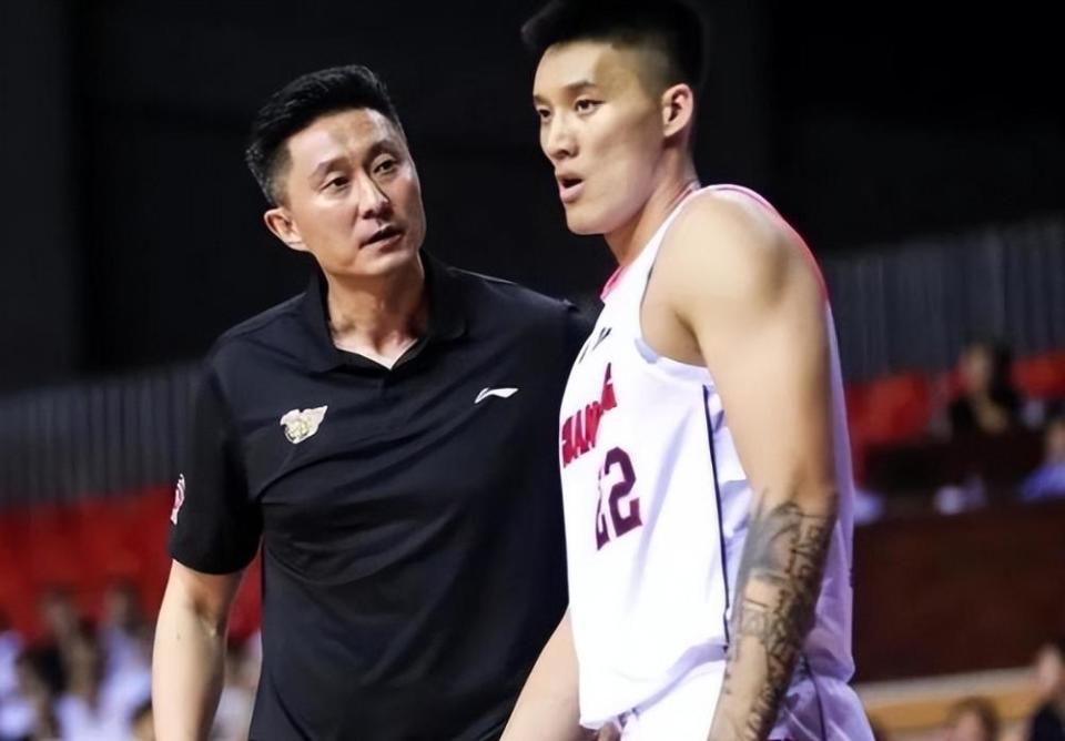 队到, 同曦男篮并, FBKgH