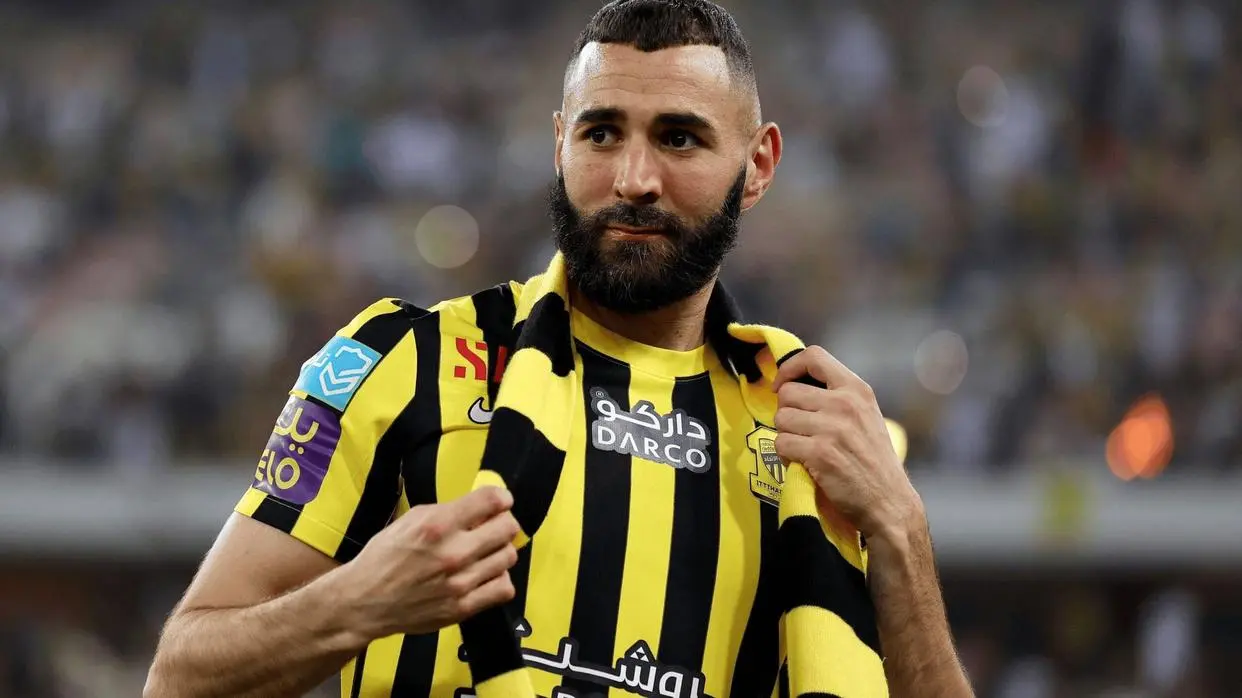 皇马后获得, tenan, 位置应该是 皇马后获得, tenan, 位置应该是