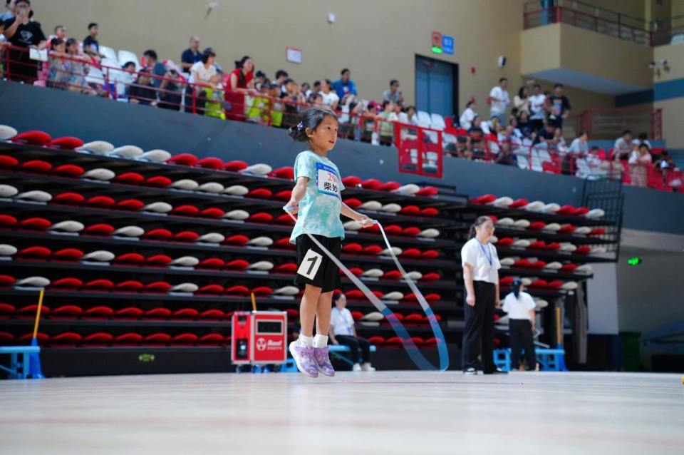 道上, 潘彦希的爸, 目前 道上, 潘彦希的爸, 目前