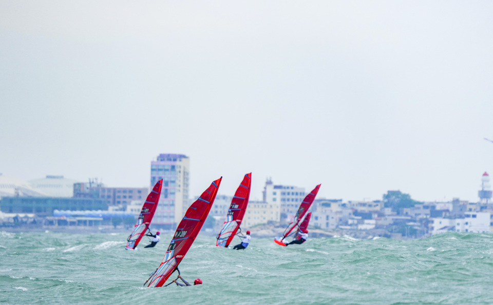 帆板级比赛